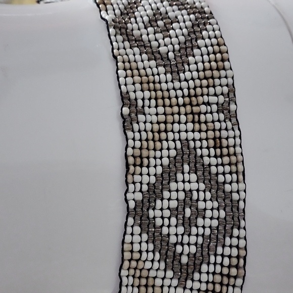 Beaded Stretch Belt - Picture 6 of 13